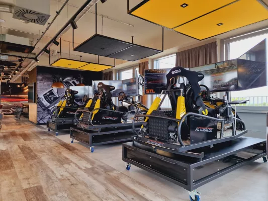 Düsseldorf und Essen - SimRacing definiert Team Building neu Bild: Düsseldorf und Essen - SimRacing definiert Team Building neu