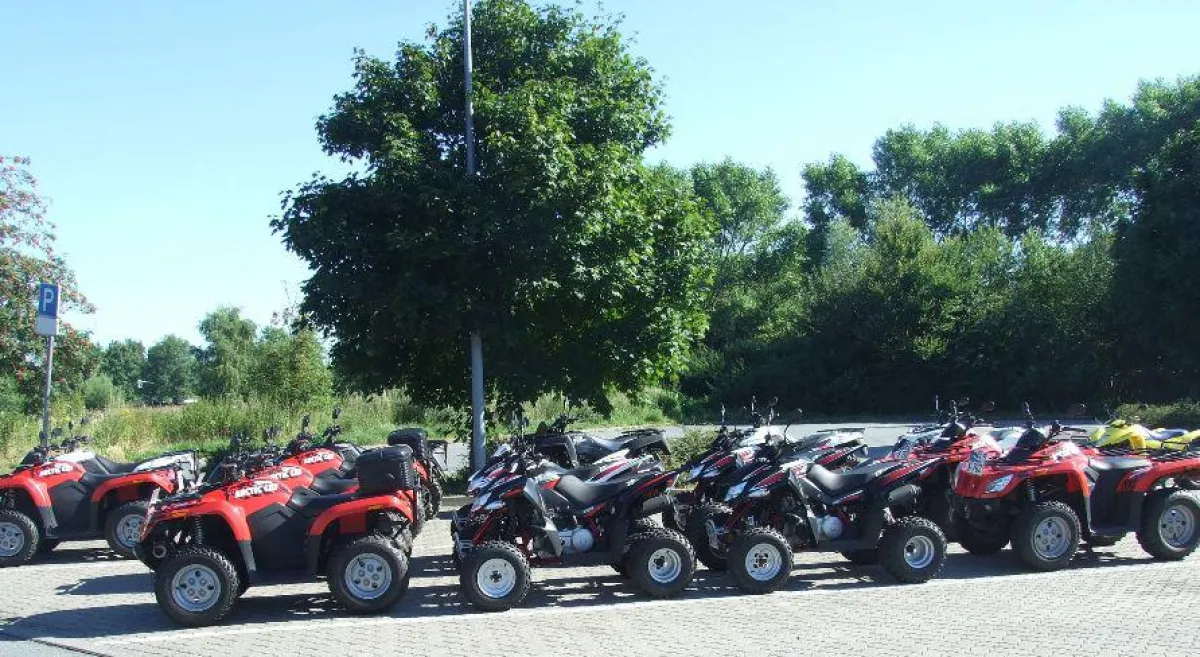 Quad-Gebrauchtmarkt im Quad-Palace