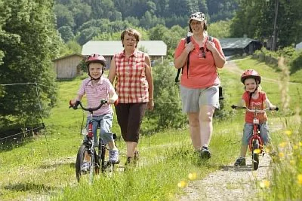 In der Gemeinde Breitenberg hat man ein Herz für die Kinder Bild: In der Gemeinde Breitenberg hat man ein Herz für die Kinder
