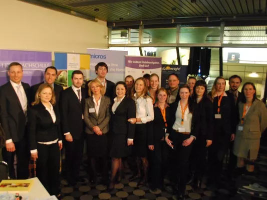 ITB-Podiumsdiskussion: Kosten und Nutzen abwägen – Google-Hotelfinder nutzen Bild: ITB-Podiumsdiskussion: Kosten und Nutzen abwägen – Google-Hotelfinder nutzen