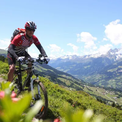 Bild: Neue digitale Lösungen im Alpentourismus: Mit innovativer Kommunikation gezielt eine aktive Audience erreichen