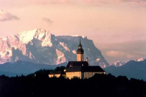 BUNDESGERICHTSHOF STÄRKT DAS KLOSTER ANDECHS Bild: BUNDESGERICHTSHOF STÄRKT DAS KLOSTER ANDECHS