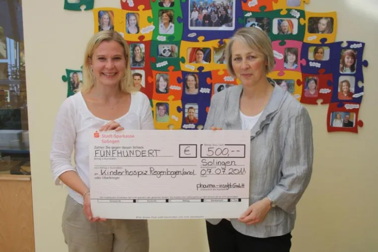 pharma-insight GmbH spendet an das Kinderhospiz Regenbogenland Bild: pharma-insight GmbH spendet an das Kinderhospiz Regenbogenland