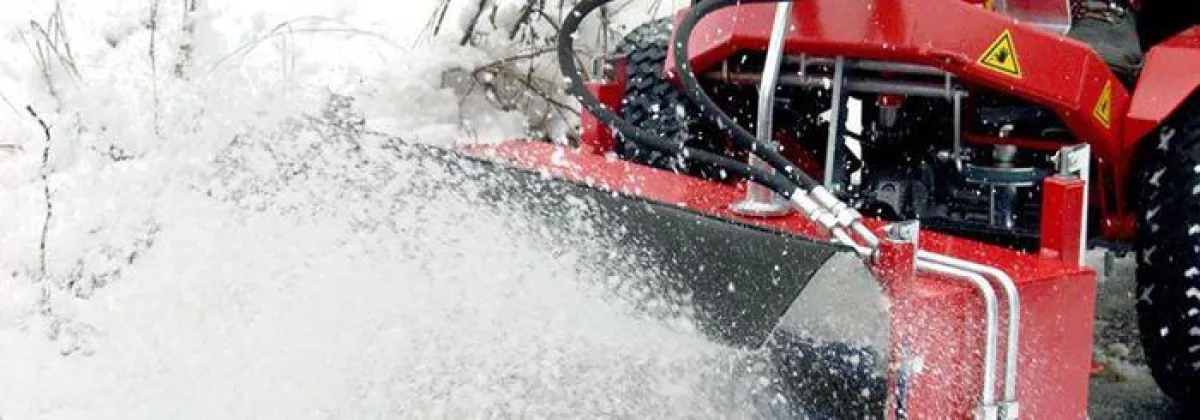 Der ECHOTRAK beim Winterdienst