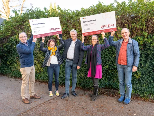 Bild: Feiern und Helfen – Culture Work spendet 5.000 Euro