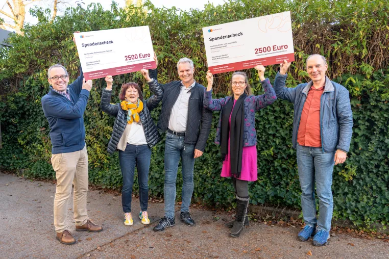 Bild: Feiern und Helfen – Culture Work spendet 5.000 Euro