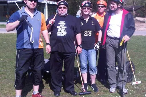 Bild: Apple Legende beim SegwayPolo Training in Lohmar
