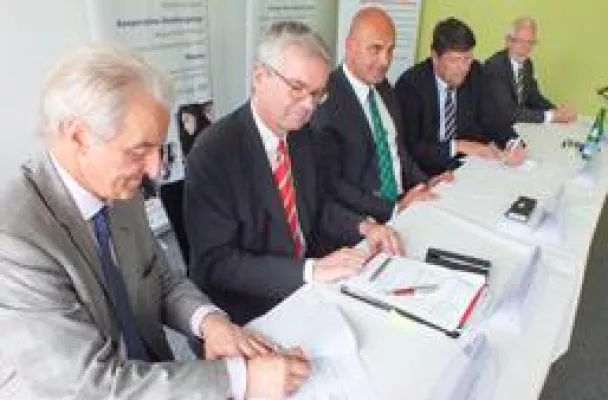 Bild: Hochschule Fresenius und Süwag Energie AG gründen Süwag-Stiftungsprofessur für Energiemanagement