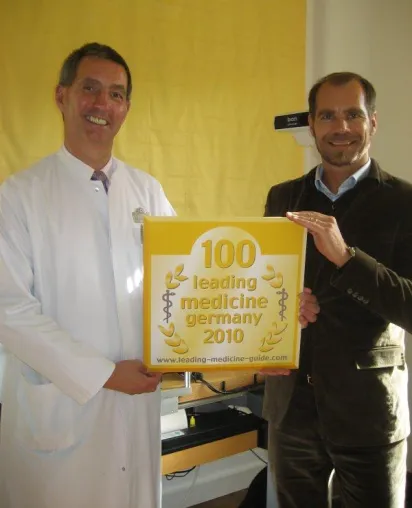 Bild: Augenlaserspezialist Prof. Michael Knorz in den Leading Medicine Germany Guide 2010 aufgenommen