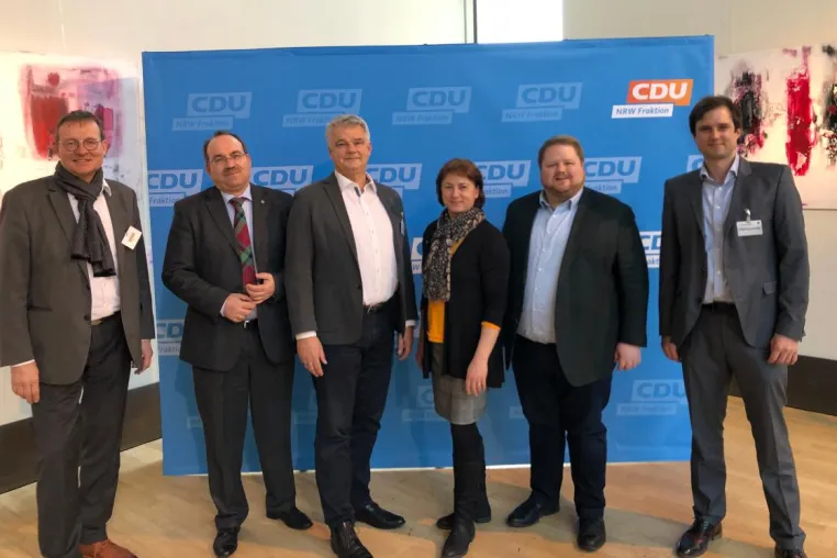 Bild: Gesprächstermin im Landtag NRW zum Thema Trinkwasserhygiene