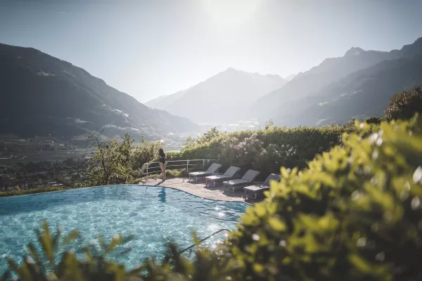 Bild: Ihr Hotel Sonnbichl - Saisoneröffnung mit neuem Hallenbad und mehr