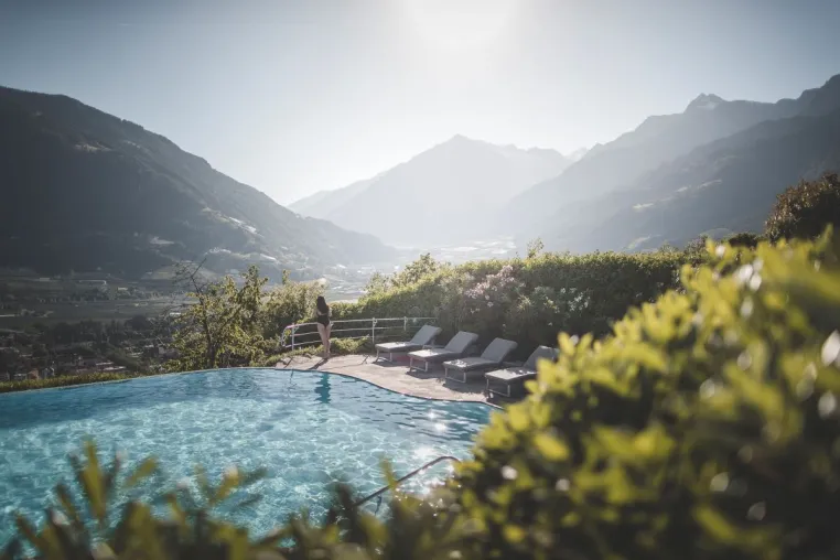 Ihr Hotel Sonnbichl - Saisoneröffnung mit neuem Hallenbad und mehr Bild: Ihr Hotel Sonnbichl - Saisoneröffnung mit neuem Hallenbad und mehr