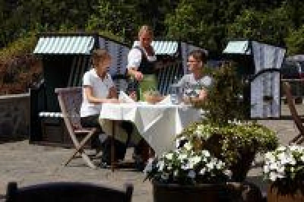 Hering und andere Köstlichkeiten im Forsthaus Damerow