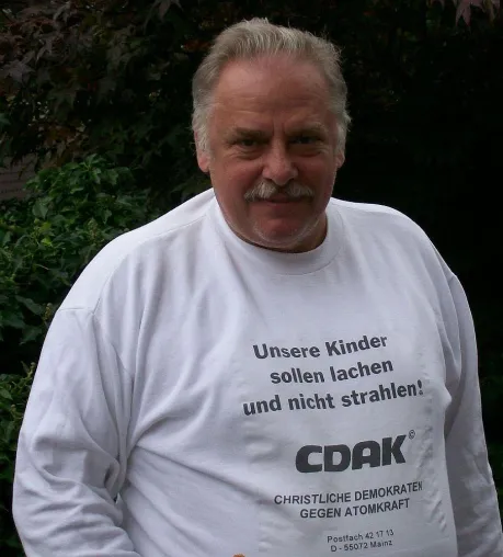 CDU-Fraktionsvorsitzender 900. Mitglied der Atomkraftgegner in der Union Bild: CDU-Fraktionsvorsitzender 900. Mitglied der Atomkraftgegner in der Union
