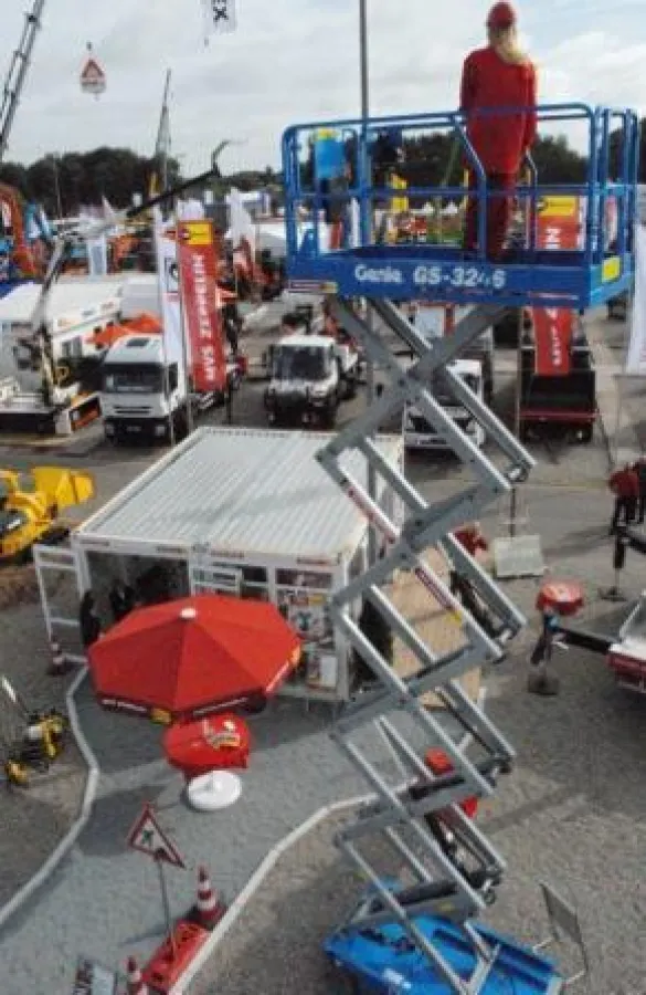 Vielfältige Lösungen für das Arbeiten in luftiger Höhe bietet das MVS Zeppelin Mietprogramm.