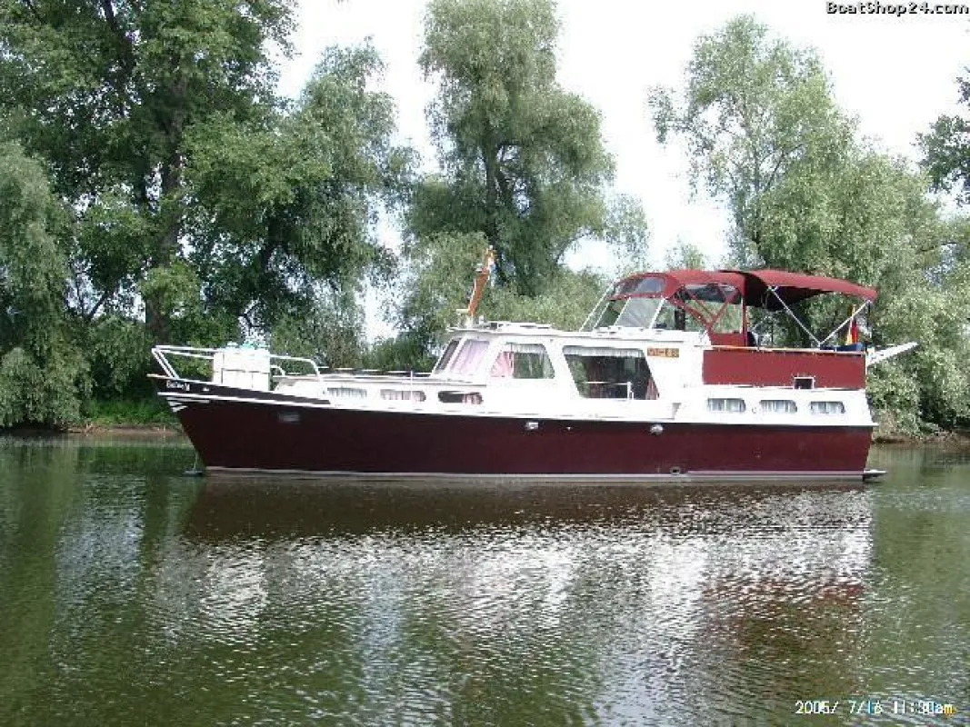Schulungs- und Businessmotoryacht Solveig