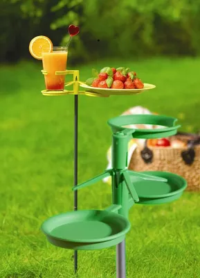 Bild: Getränkehalter „Stick-iT“ aus Kunststoff Terblend N mit Genfer Innovationspreis ausgezeichnet