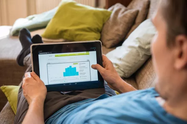 Bild: 100.000 Energiesparer haben ihren Verbrauch immer im Blick – mit dem Energiesparkonto von co2online