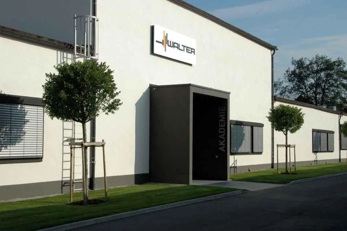 Neue Walter Akademie: Mehrere Millionen Euro flossen in das moderne Ausbildungszentrum der Walter AG.