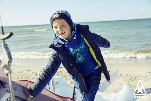 Bild: Wetterfest im Herbst und Winter: In Kindermode von Gaastra auf zu neuen Ufern