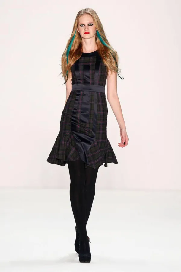 Marcel Ostertag Fashionshow; Hairstyling by André Märtens; Fotocredit: Getty Images