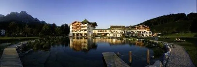 Bild: Neue PR-Repräsentanz - piroth.kommunikation vertritt ab sofort das Hotel Forsthofgut / Leogang