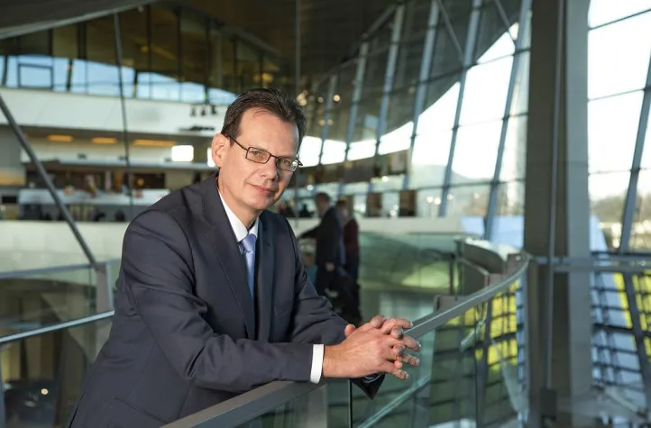 Einzigartiges Interim Executives Programme der EBS bekommt neuen Studienleiter Bild: Einzigartiges Interim Executives Programme der EBS bekommt neuen Studienleiter