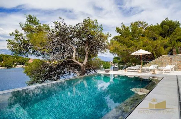 Exklusive Luxusvillen für außergewöhnliche Momente mit Stil: Individueller Urlaub wie maßgeschneidert bei firstclass holidays Bild: Exklusive Luxusvillen für außergewöhnliche Momente mit Stil: Individueller Urlaub wie maßgeschneidert bei firstclass holidays