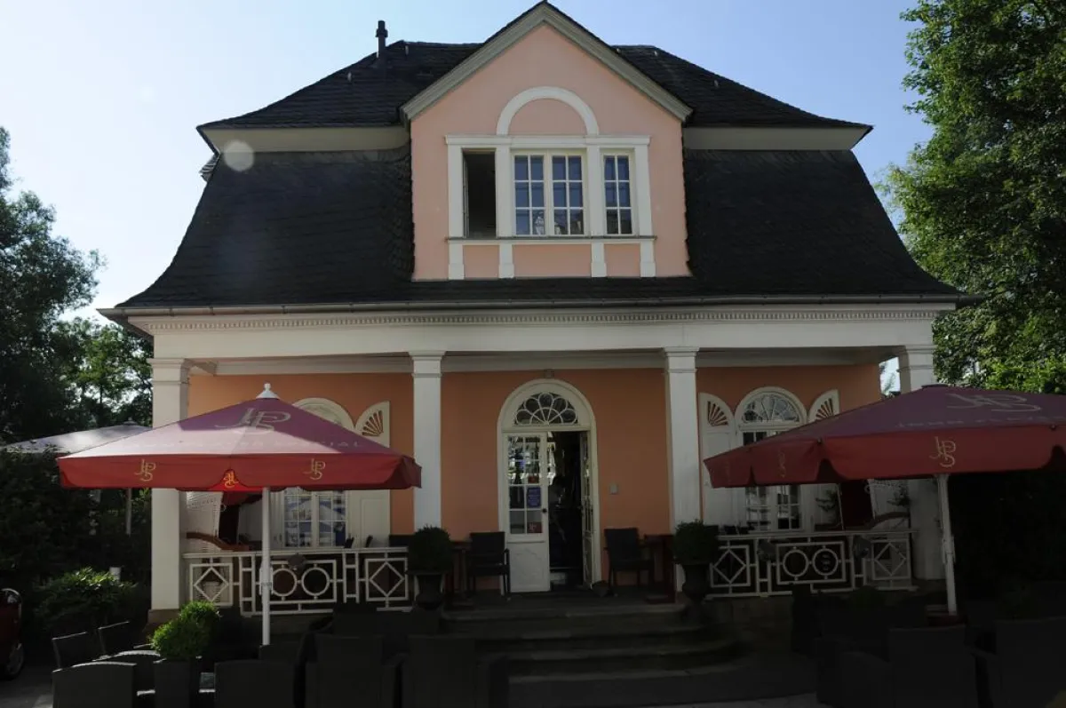 In der schönen Villa Biedermeier in Marburg findet am 23.9. der ladies dental talk statt