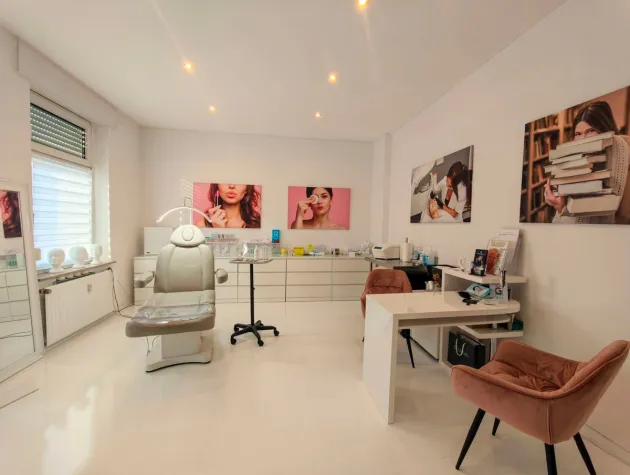 Bild: Moderne ästhetische Medizin im Ruhrgebiet – Praxis Jasmine Holzmann