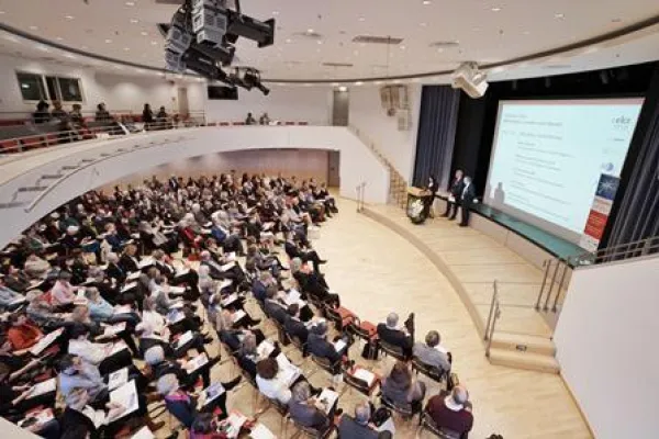 Bild: Studie und Konferenz: Mehrheit der Bürger hält Bibliotheken auch in Zukunft für wichtig