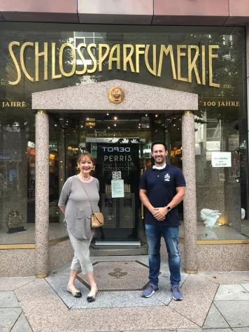 Ausverkauf der Schlossparfümerie in Stuttgart Bild: Ausverkauf der Schlossparfümerie in Stuttgart