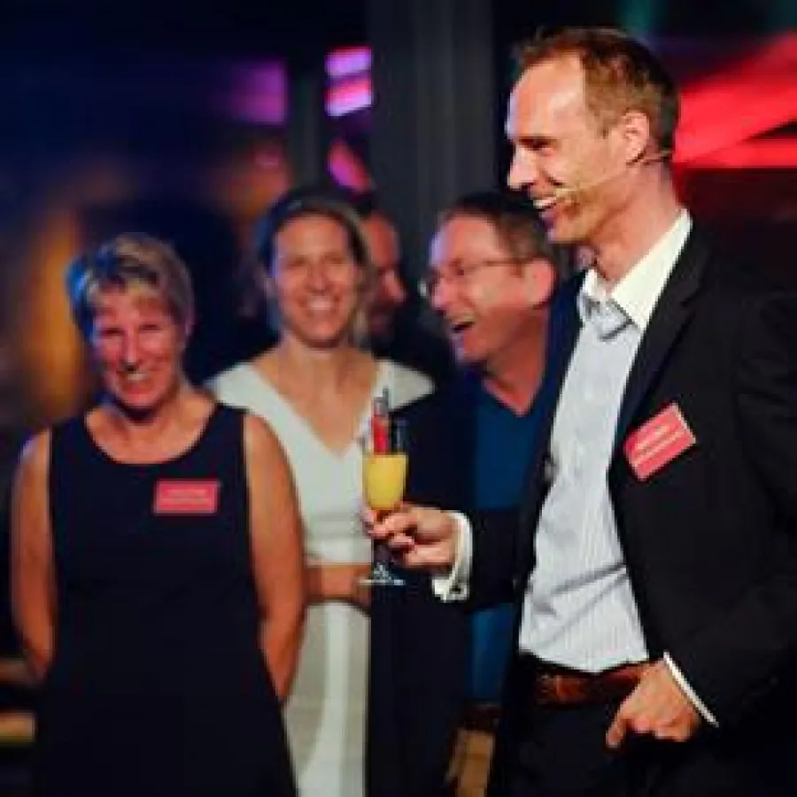 Präsentation von LUMITOS durch Stefan Knecht (ganz rechts), Geschäftsführender Gesellschafter