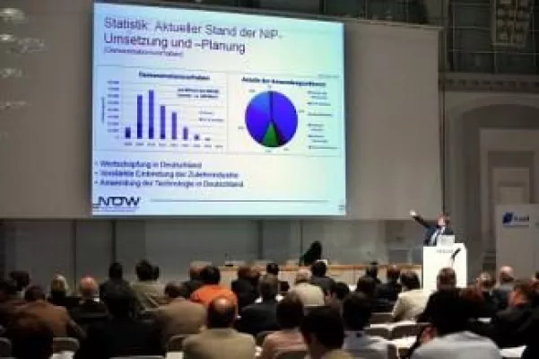 Bild: Fachforum „f-cell“ - Schub für Brennstoffzellen-Technologie