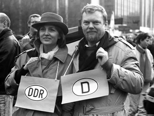 Bild: Ausstellung „Was bleibt! - Ost-West-Fotos aus der Zeit vom 9. November 1989 bis 2. Oktober 1990“