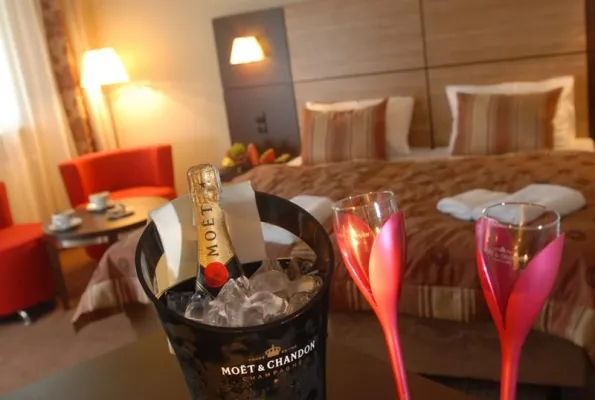 Bild: Silvester für Kurzentschlossene - Sich über den Jahreswechsel in polnischen Wellnesshotels verwöhnen lassen