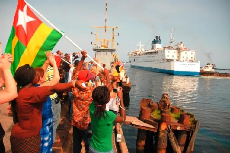 Bild: Neues Krankenhausschiff \"Africa Mercy\" in Monrovia, Liberia, um dringende medizinische Hilfe zu leisten