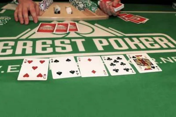 Bild: Auf ins Finale - Everest Poker lädt zum Final Table auf 2.500 Meter Seehöhe