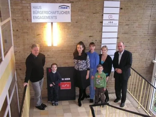 Bild: Die ersten Mieter ziehen in das Haus Bürgerschaftlicher Engagements (HBE)