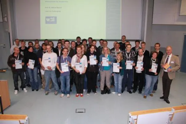 Bild: W3L-Akademie: 52 neue Juniorprogrammierer - FH Dortmund überreicht Hochschulzertifikate