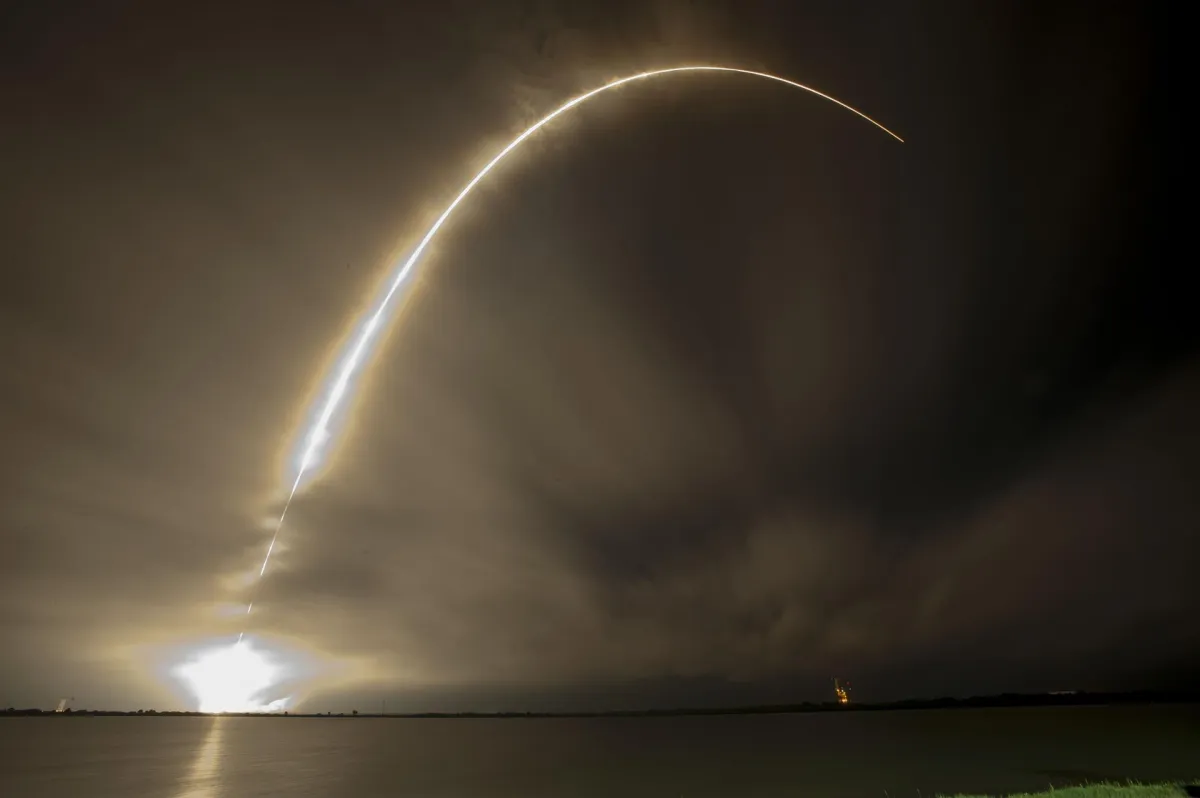 (c) SpaceX-Imagery