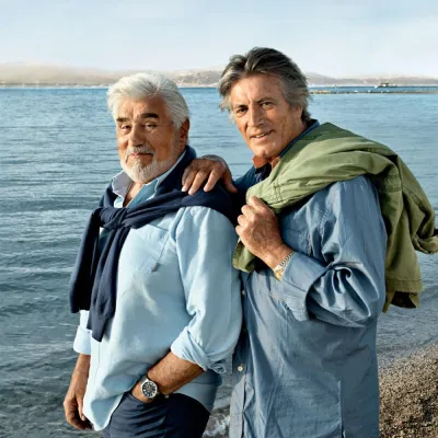 Bild: Mario Adorf und Pierre Brice wieder vor der Kamera vereint. TV-Spot von Widex spielt auf gemeinsame Zeiten an
