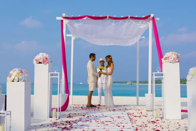 Bild: Nicht nur Heiraten im Paradies: Das Kandima Maldives bietet alles, was das Hochzeitsherz begehrt
