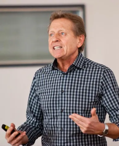 Bild: Physiotherapie in der Offensive: ExpertenFORUM mit Klaus Eder in der Allianz Arena