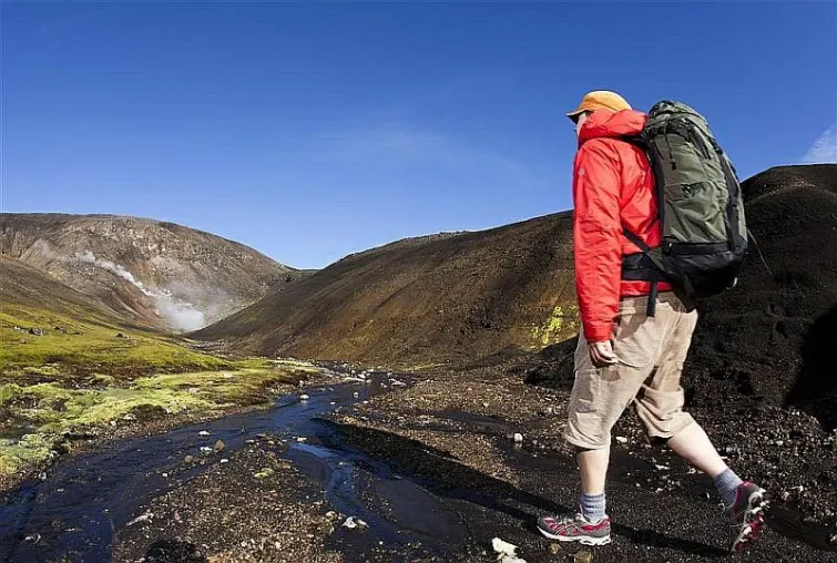 Wildromantische Naturbegegnungen auf Island erleben – mit Arktische Abenteuer Bild: Wildromantische Naturbegegnungen auf Island erleben – mit Arktische Abenteuer