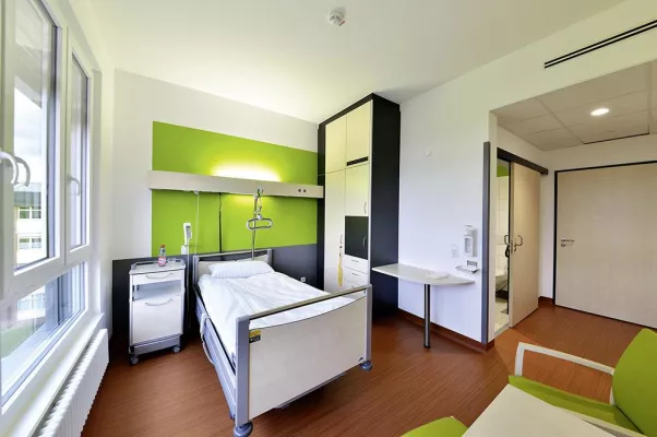 Bild: Einfach aufgestockt: neue Privatstation in Modulbauweise