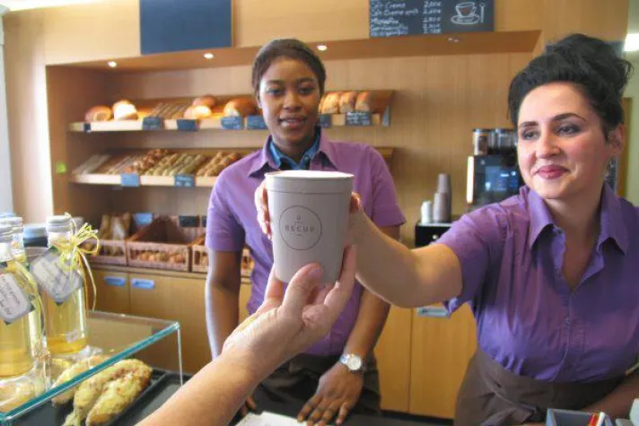 Wasserschaden behoben: Café Miteinander hat wieder geöffnet Bild: Wasserschaden behoben: Café Miteinander hat wieder geöffnet