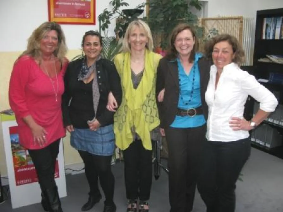 Das Team von Intrepid Suntrek Germany freut sich über den Global Tourism Business Award.