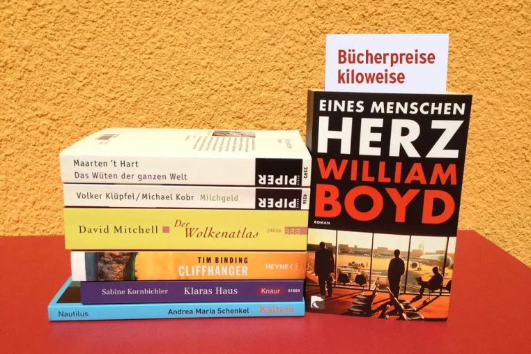 Bild: Bücherpreise kiloweise am 25. April bei der Nürnberger Internetbuchhandlung SEKO