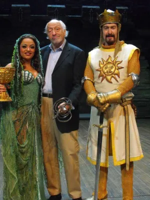 Bild: Karl Dall auf der Suche nach dem Heiligen Gral bei Monty Python’s SPAMALOT